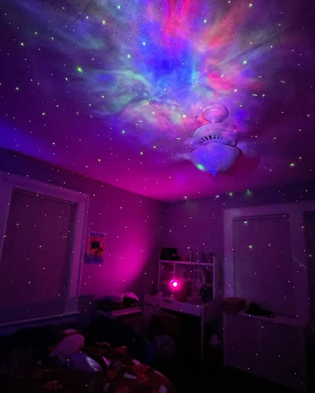 Astronaut Nebula Star Projector Lamp listing image 1